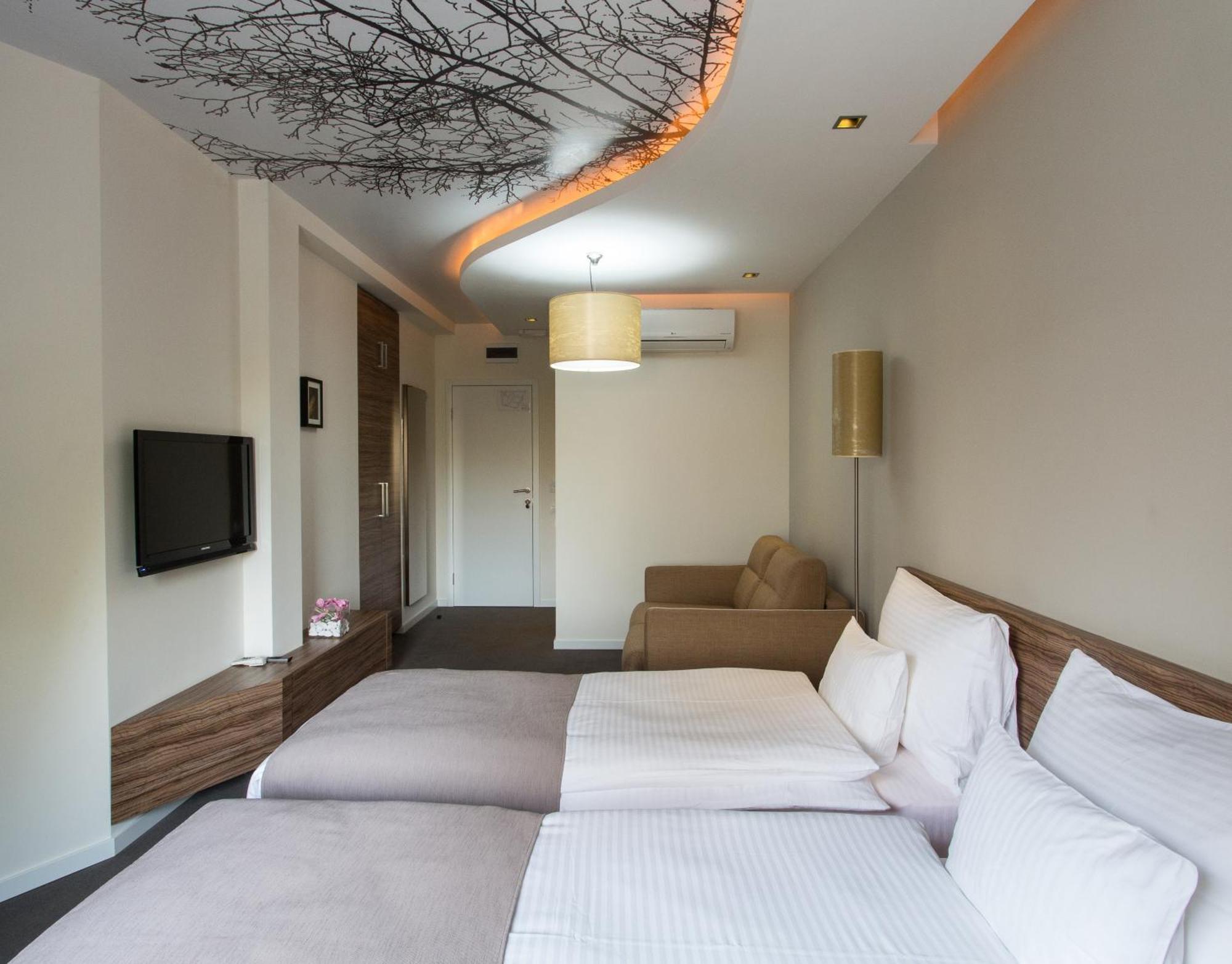 Hotel Sole Ниш Екстер'єр фото
